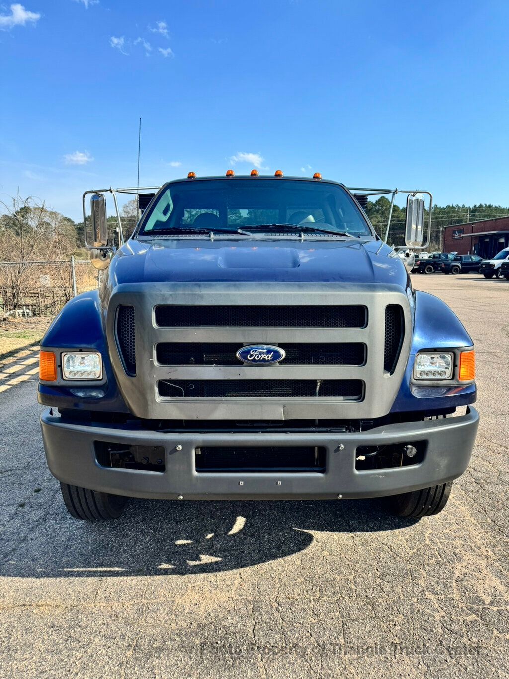 2012 Ford F650/F750 JUST 31k MILES! CUMMINS! LIFT GATE! SUPER NICE LOW MILEAGE UNIT! FINANCE OR LEASE! - 22989137 - 1