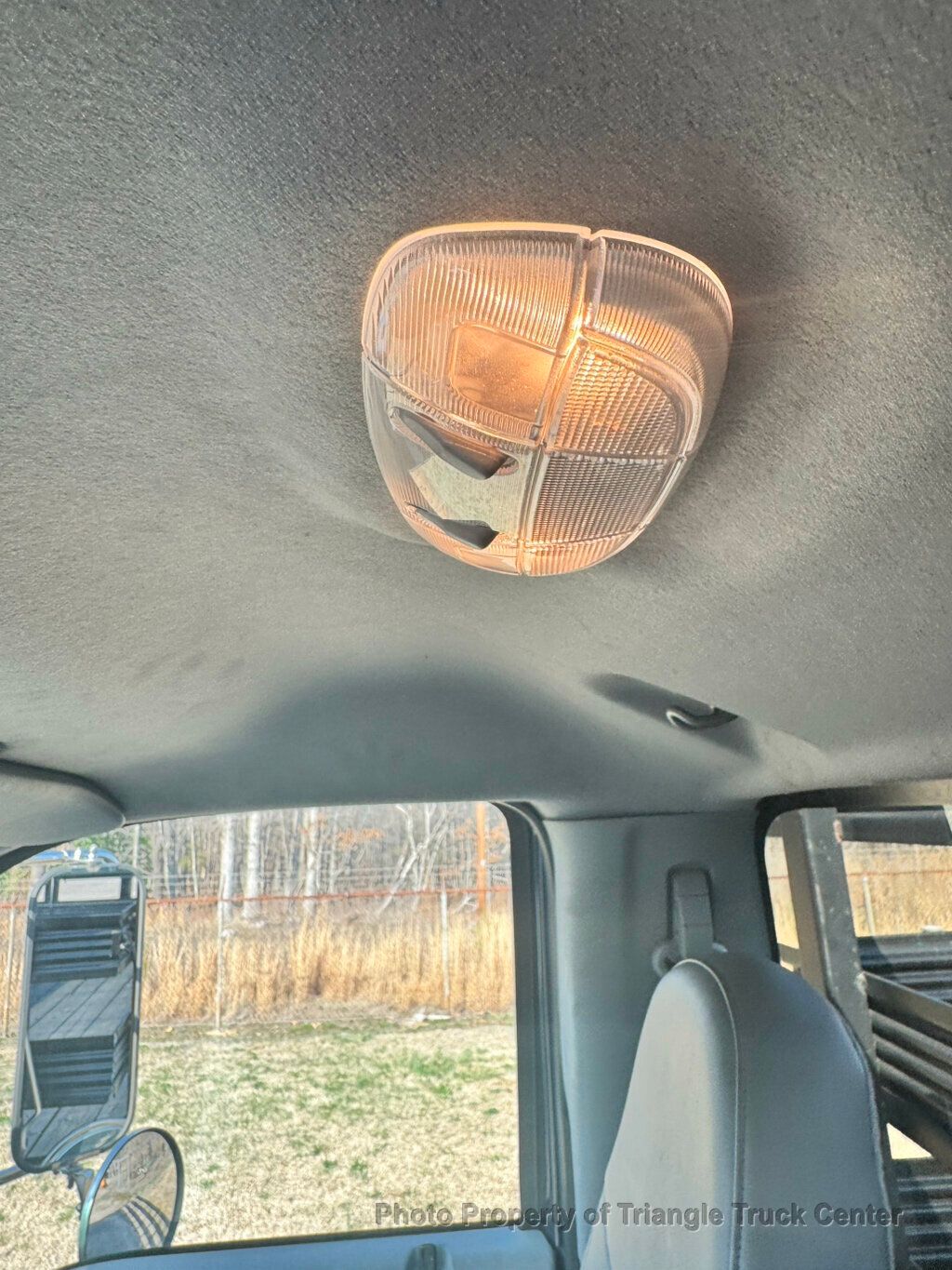 2012 Ford F650/F750 JUST 31k MILES! CUMMINS! LIFT GATE! SUPER NICE LOW MILEAGE UNIT! FINANCE OR LEASE! - 22989137 - 23