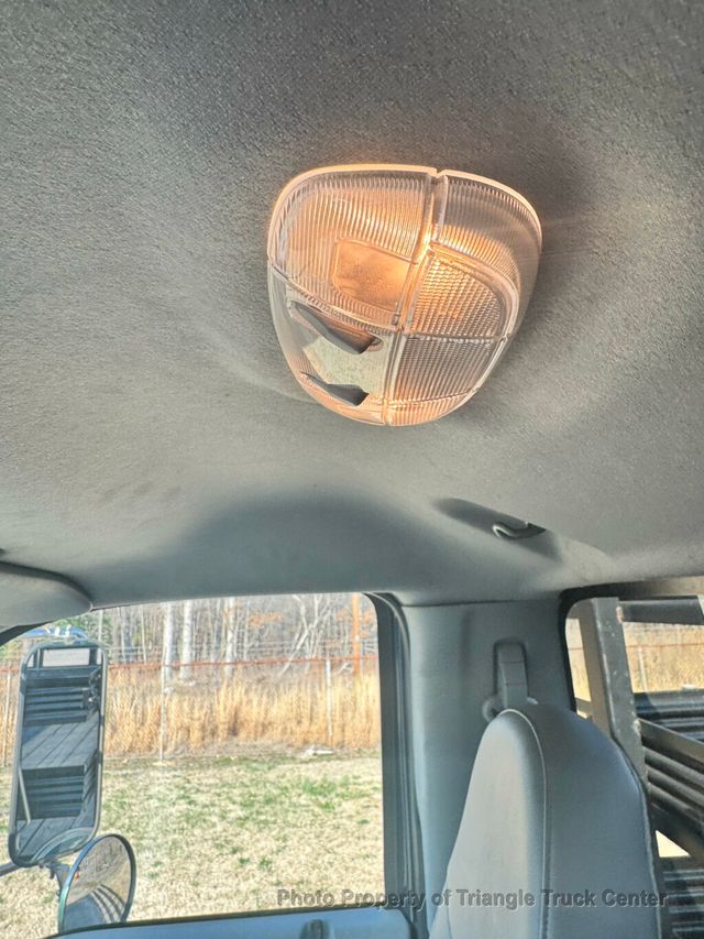 2012 Ford F650/F750 JUST 31k MILES! CUMMINS! LIFT GATE! SUPER NICE LOW MILEAGE UNIT! FINANCE OR LEASE! - 22989137 - 23