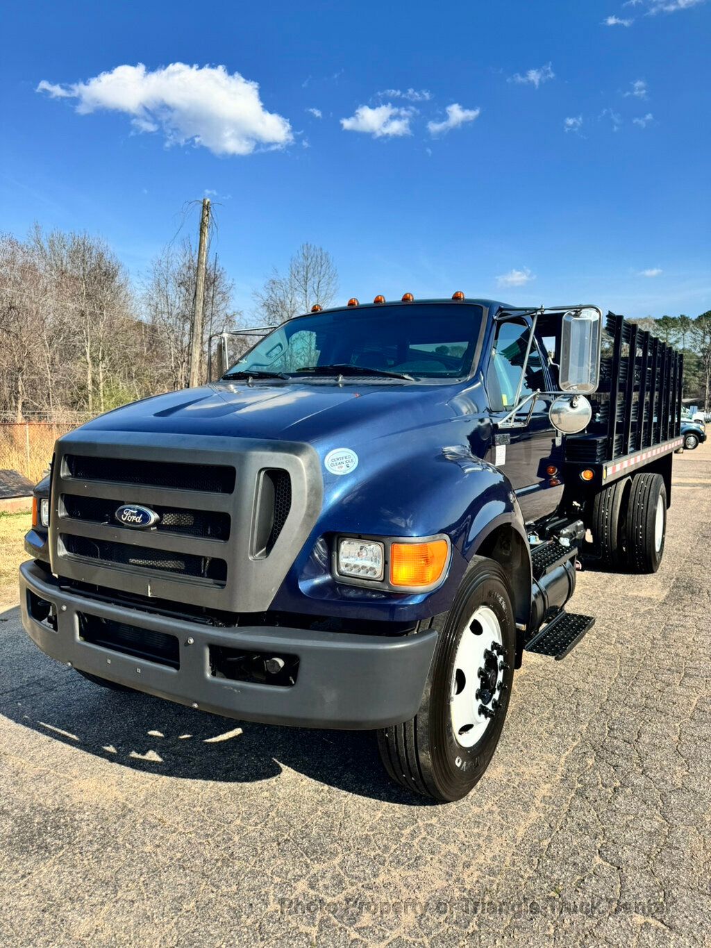 2012 Ford F650/F750 JUST 31k MILES! CUMMINS! LIFT GATE! SUPER NICE LOW MILEAGE UNIT! FINANCE OR LEASE! - 22989137 - 2