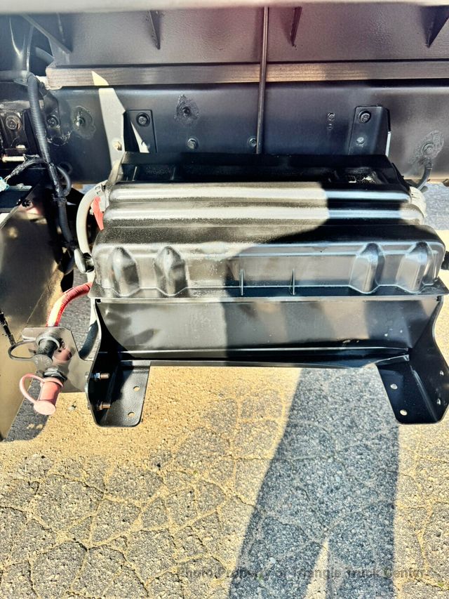 2012 Ford F650/F750 JUST 31k MILES! CUMMINS! LIFT GATE! SUPER NICE LOW MILEAGE UNIT! FINANCE OR LEASE! - 22989137 - 30