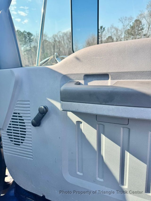 2012 Ford F650/F750 JUST 31k MILES! CUMMINS! LIFT GATE! SUPER NICE LOW MILEAGE UNIT! FINANCE OR LEASE! - 22989137 - 38