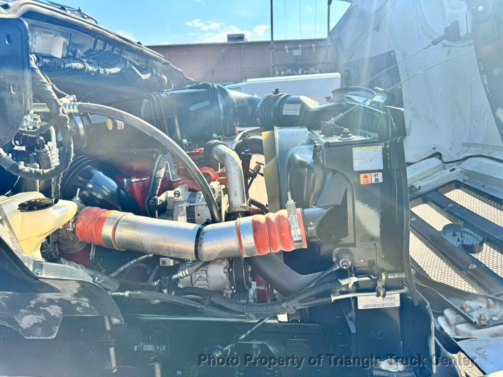 2012 Ford F650/F750 JUST 31k MILES! CUMMINS! LIFT GATE! SUPER NICE LOW MILEAGE UNIT! FINANCE OR LEASE! - 22989137 - 46