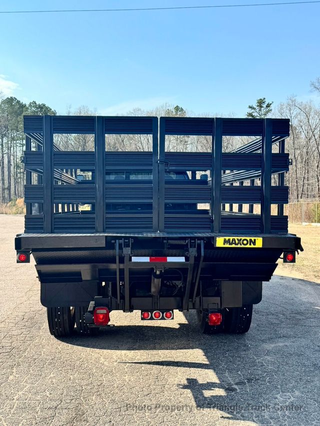 2012 Ford F650/F750 JUST 31k MILES! CUMMINS! LIFT GATE! SUPER NICE LOW MILEAGE UNIT! FINANCE OR LEASE! - 22989137 - 5