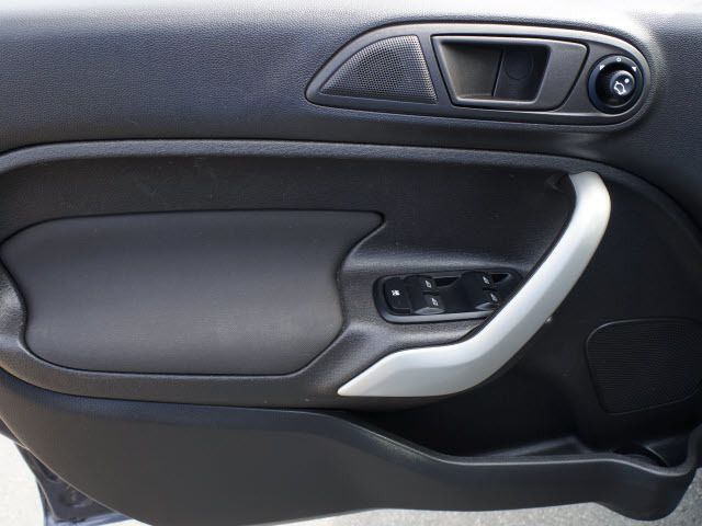 2012 Ford Fiesta 4dr Sdn SEL - 11719046 - 13