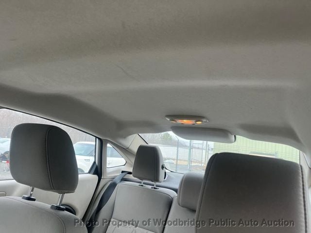 2012 Ford Fiesta 4dr Sedan SE - 22996169 - 9