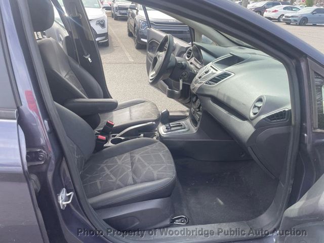 2012 Ford Fiesta 5dr Hatchback SE - 23003642 - 11
