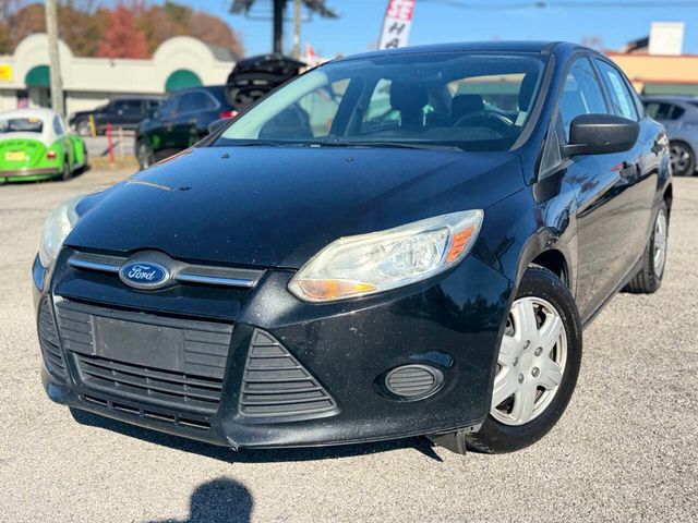 2012 Ford Focus 4dr Sedan S - 22946455 - 0