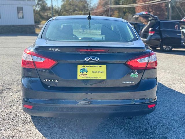 2012 Ford Focus 4dr Sedan S - 22946455 - 2