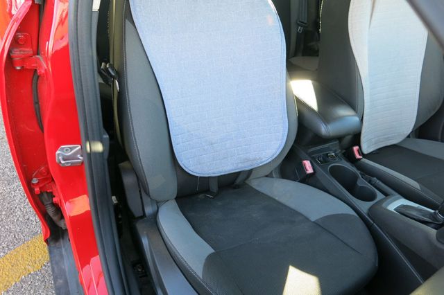 2012 Ford Focus 4dr Sedan SE - 23091603 - 18