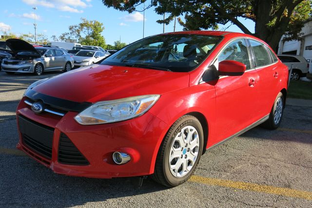 2012 Ford Focus 4dr Sedan SE - 23091603 - 1