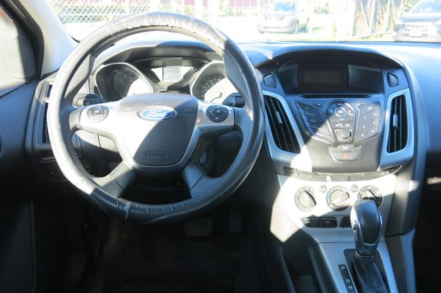 2012 Ford Focus 4dr Sedan SE - 23091603 - 23
