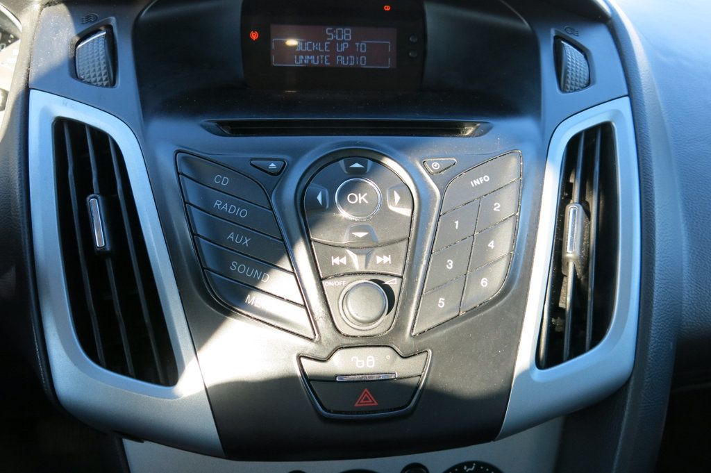 2012 Ford Focus 4dr Sedan SE - 23091603 - 27