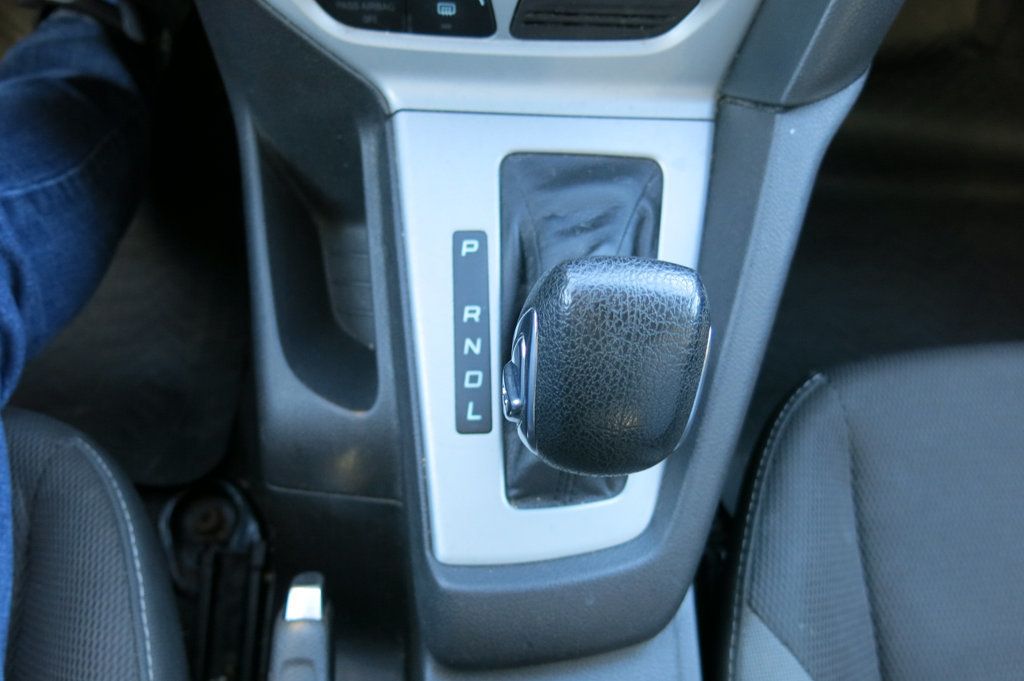 2012 Ford Focus 4dr Sedan SE - 23091603 - 29