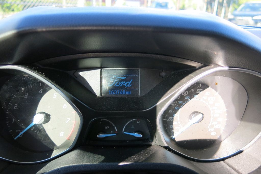 2012 Ford Focus 4dr Sedan SE - 23091603 - 63