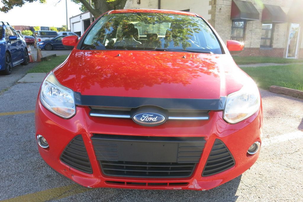 2012 Ford Focus 4dr Sedan SE - 23091603 - 6