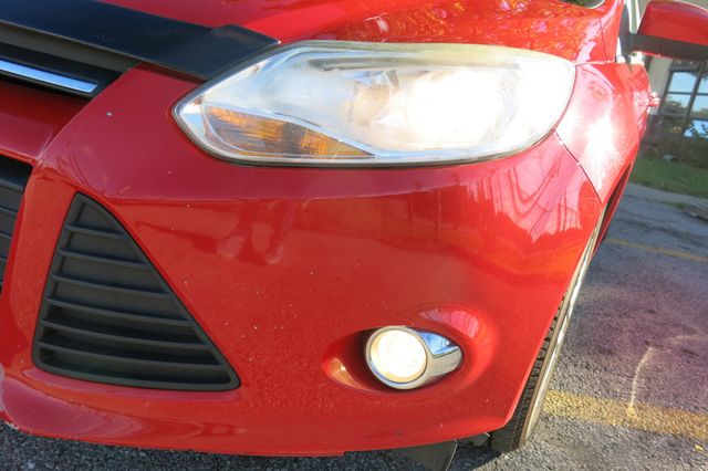 2012 Ford Focus 4dr Sedan SE - 23091603 - 69