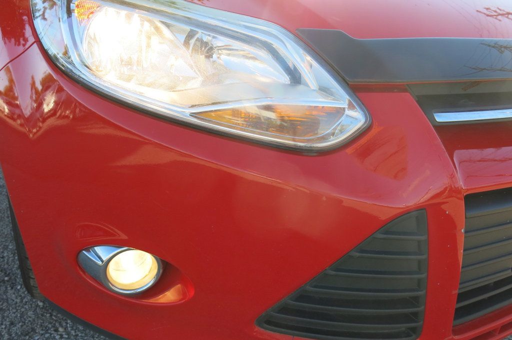 2012 Ford Focus 4dr Sedan SE - 23091603 - 70