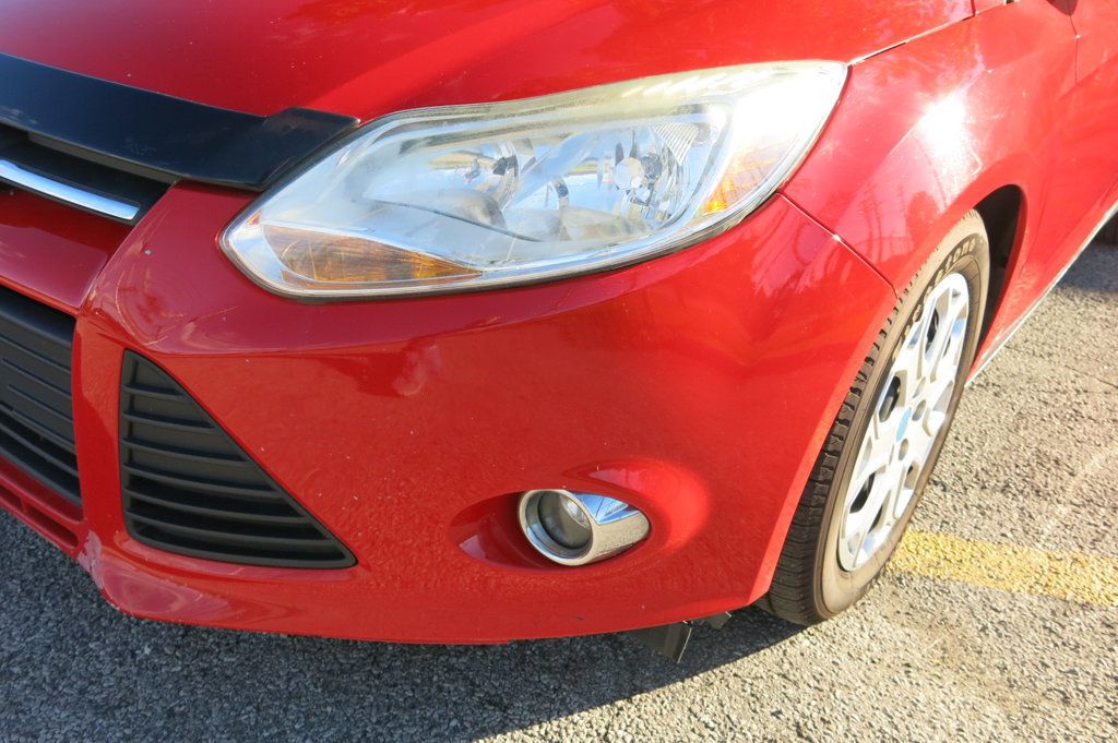 2012 Ford Focus 4dr Sedan SE - 23091603 - 8