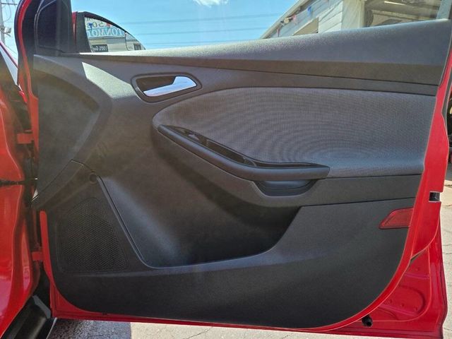 2012 Ford Focus 4dr Sedan SE - 23020092 - 20