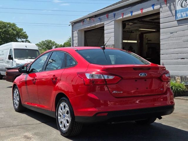 2012 Ford Focus 4dr Sedan SE - 23020092 - 2