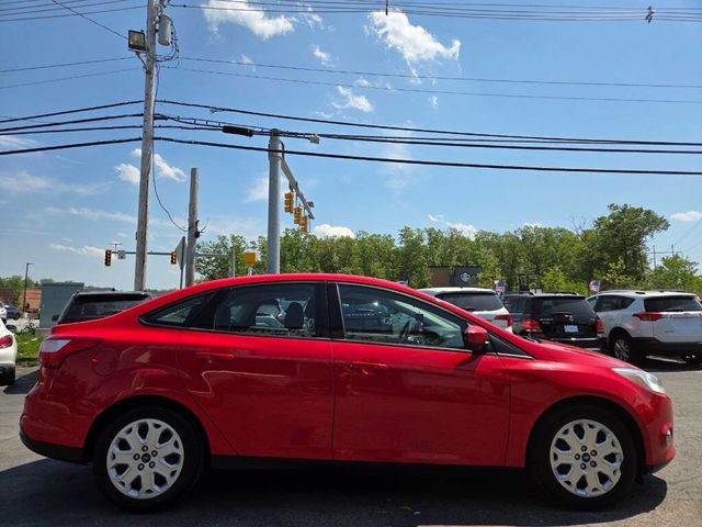 2012 Ford Focus 4dr Sedan SE - 23020092 - 5