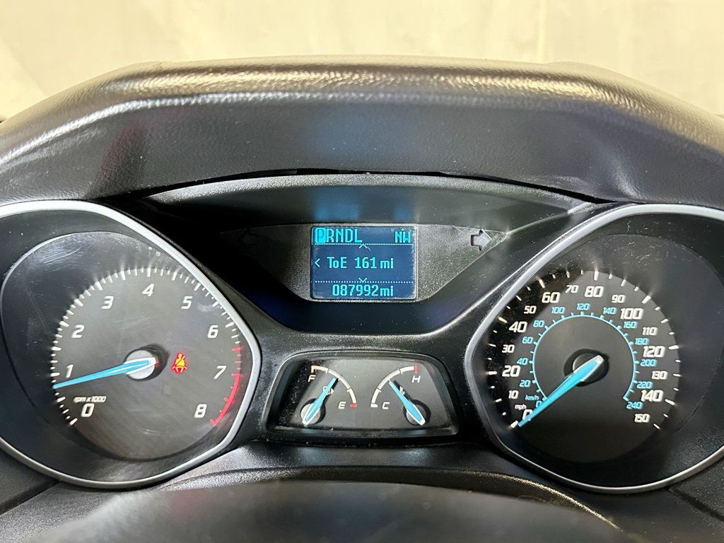 2012 Ford Focus 4dr Sedan SE - 23081973 - 21