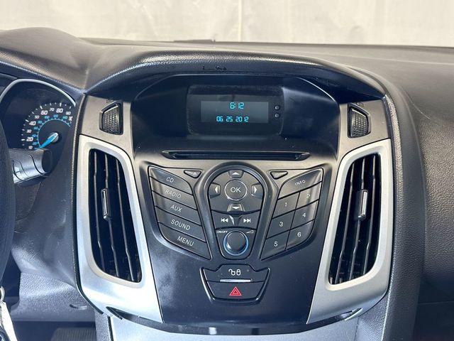 2012 Ford Focus 4dr Sedan SE - 23081973 - 22