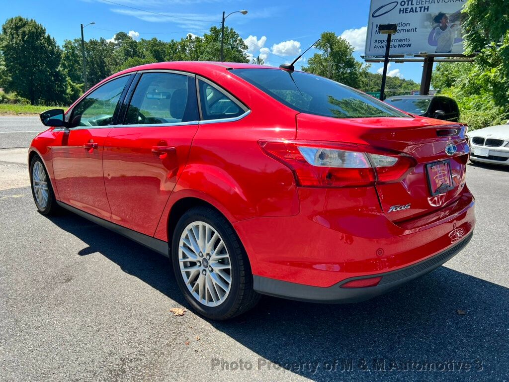 2012 Ford Focus 4dr Sedan SEL - 22502983 - 5