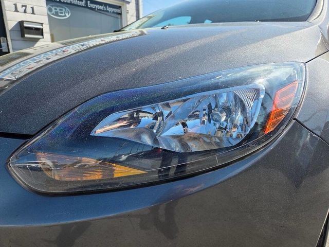 2012 Ford Focus 4dr Sedan Titanium - 23008016 - 29