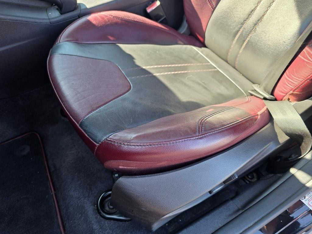 2012 Ford Focus 4dr Sedan Titanium - 22937410 - 14