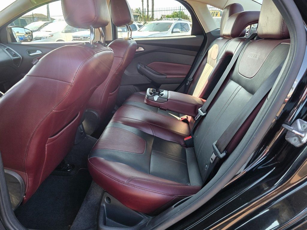 2012 Ford Focus 4dr Sedan Titanium - 22937410 - 15