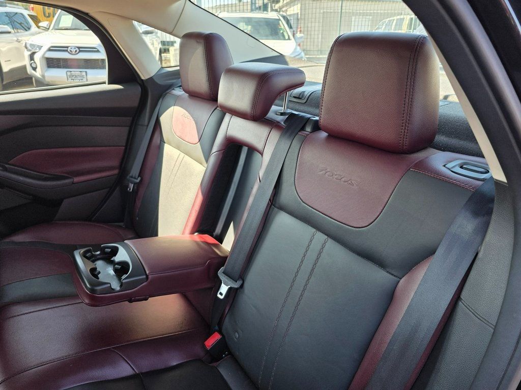 2012 Ford Focus 4dr Sedan Titanium - 22937410 - 16