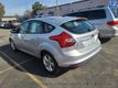 2012 Ford Focus 5dr Hatchback SE - 22933406 - 5