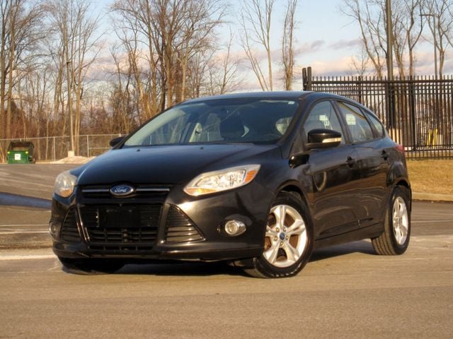 2012 Ford Focus 5dr Hatchback SE - 22761884 - 1