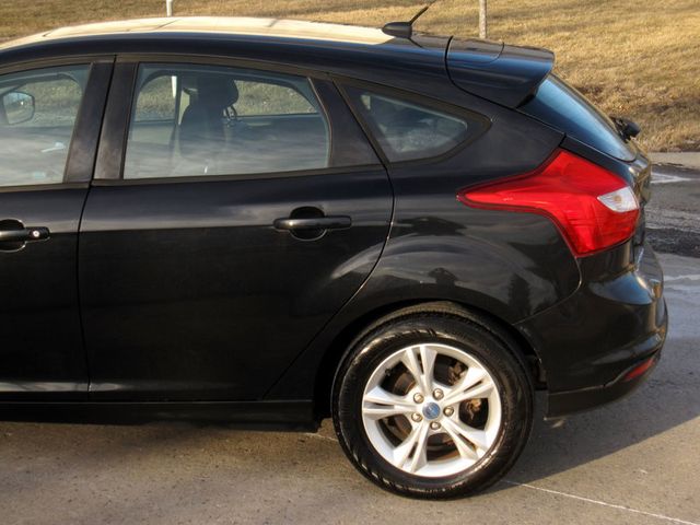 2012 Ford Focus 5dr Hatchback SE - 22761884 - 5