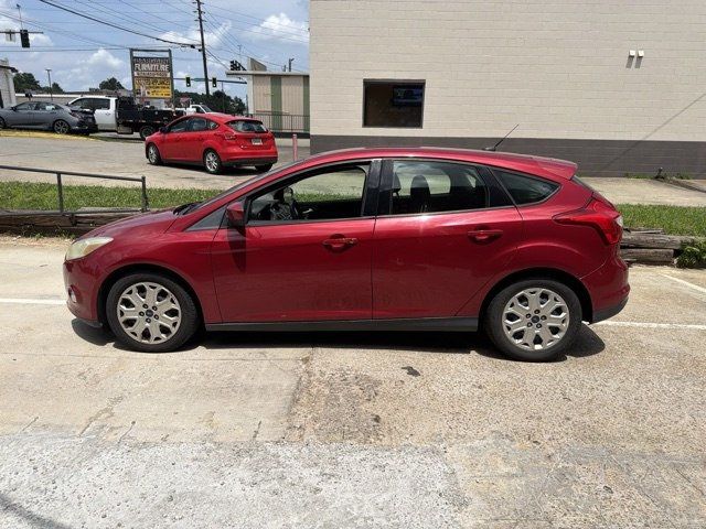 2012 Ford Focus 5dr Hatchback SE - 23047788 - 2