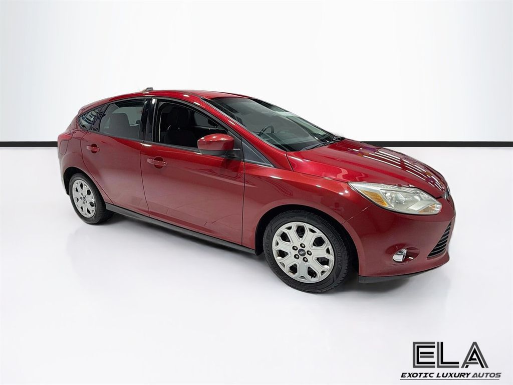 2012 Ford Focus 5dr Hatchback SE - 23047788 - 33