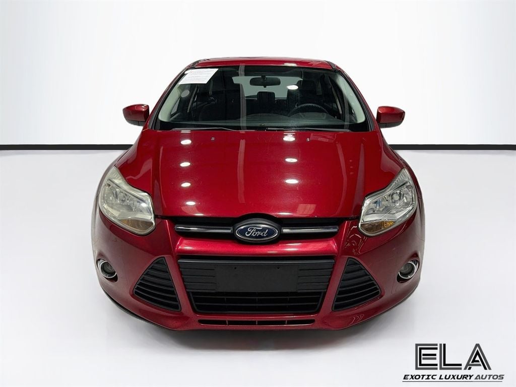 2012 Ford Focus 5dr Hatchback SE - 23047788 - 35