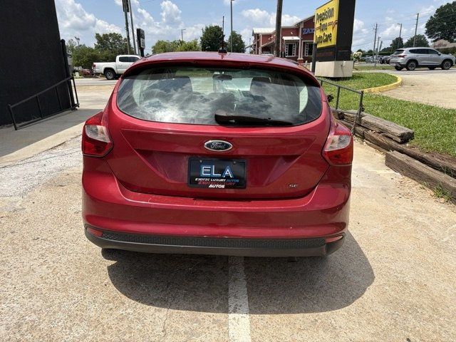 2012 Ford Focus 5dr Hatchback SE - 23047788 - 4