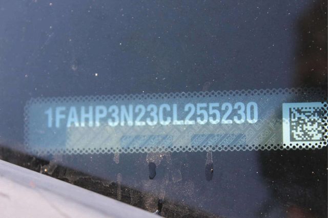 2012 Ford Focus 5dr Hatchback Titanium - 23025656 - 9