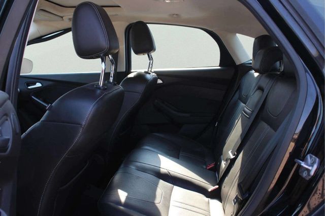 2012 Ford Focus 5dr Hatchback Titanium - 23025656 - 6