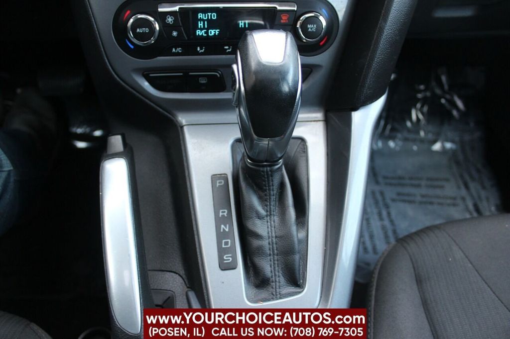 2012 Ford Focus 5dr Hatchback Titanium - 22223752 - 17