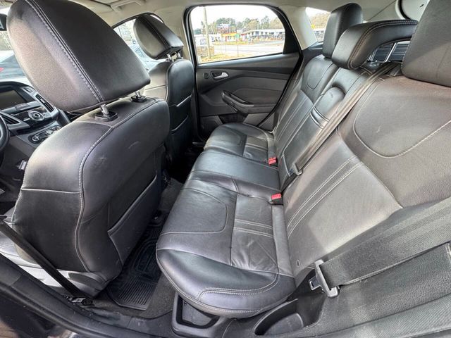 2012 Ford Focus 5dr Hatchback Titanium - 22972974 - 14