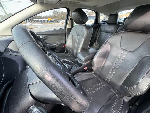 2012 Ford Focus 5dr Hatchback Titanium - 22972974 - 8