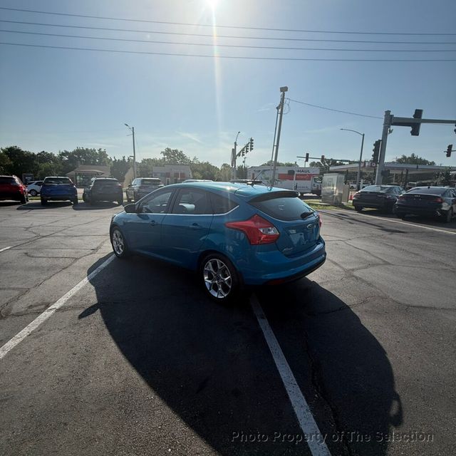 2012 Ford Focus FOCUS HATCHBACK TITANIUM W/ MOONROOF & TECH PACKAGE - 23058673 - 9