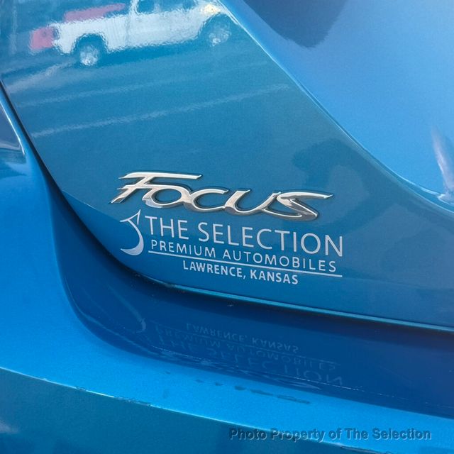 2012 Ford Focus FOCUS HATCHBACK TITANIUM W/ MOONROOF & TECH PACKAGE - 23058673 - 14