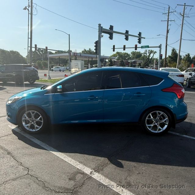 2012 Ford Focus FOCUS HATCHBACK TITANIUM W/ MOONROOF & TECH PACKAGE - 23058673 - 8