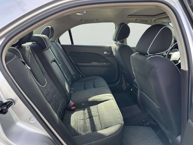2012 Ford Fusion 4dr Sedan SE FWD - 23016147 - 17
