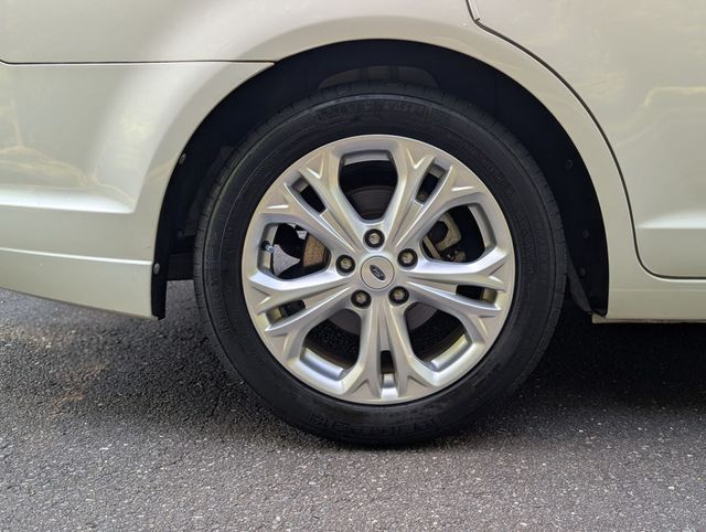 2012 Ford Fusion 4dr Sedan SE FWD - 23046570 - 11